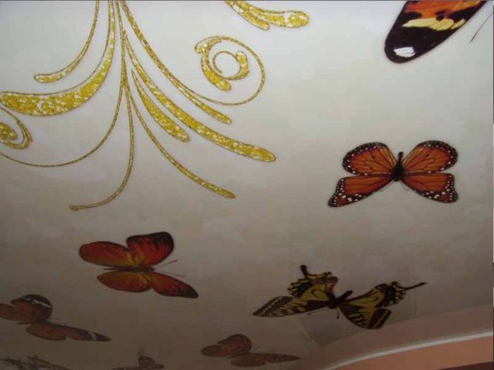 Натяжные потолки бабочки